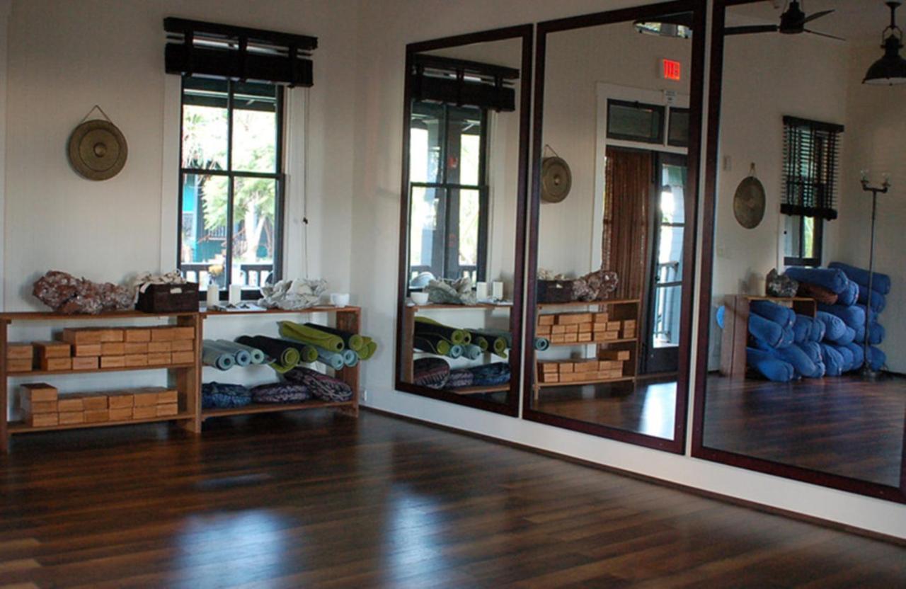 Lumeria Maui, Educational Retreat Center Makawao Exterior photo